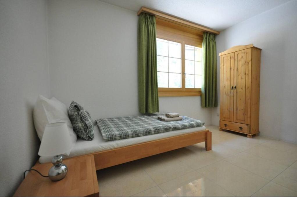 Family Frame Apartment Lauterbrunnen Ngoại thất bức ảnh