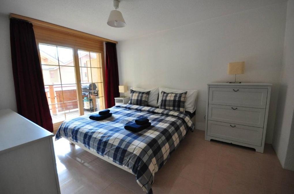 Family Frame Apartment Lauterbrunnen Ngoại thất bức ảnh